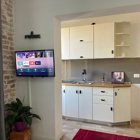 Bricks Studio Apartments ティラナ エクステリア 写真