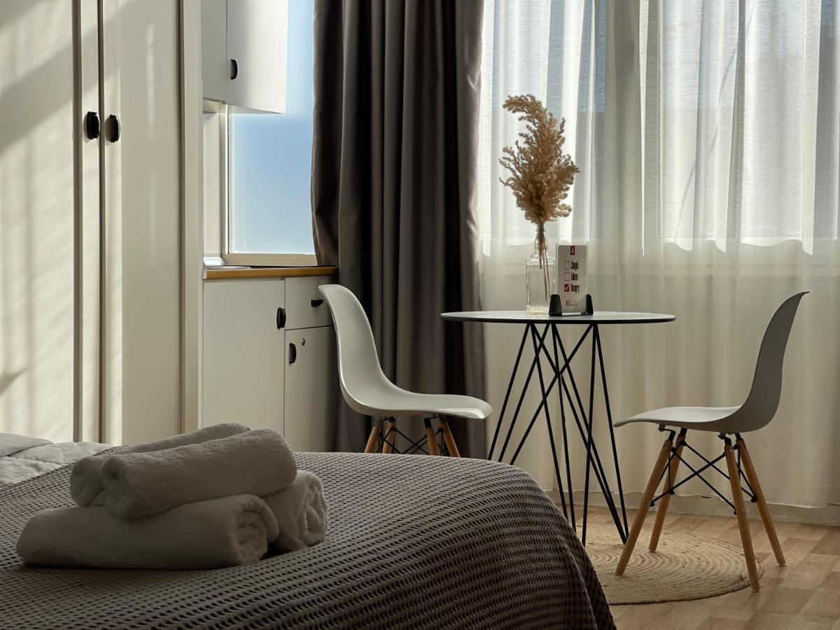 Bricks Studio Apartments ティラナ エクステリア 写真