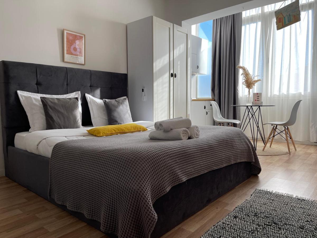 Bricks Studio Apartments ティラナ エクステリア 写真