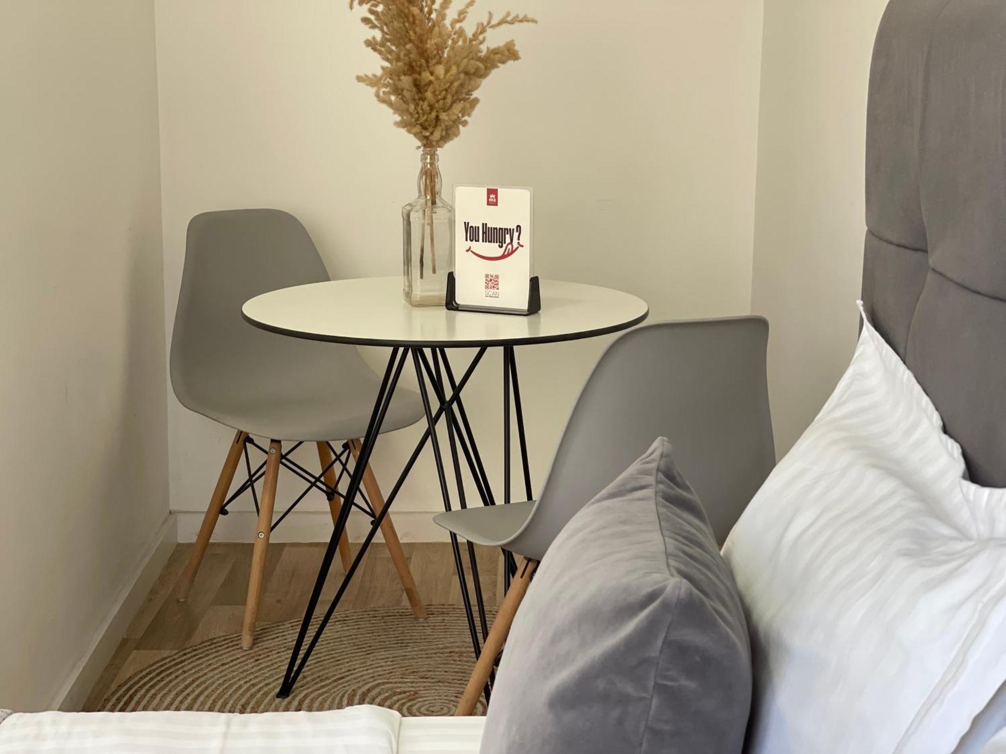 Bricks Studio Apartments ティラナ エクステリア 写真