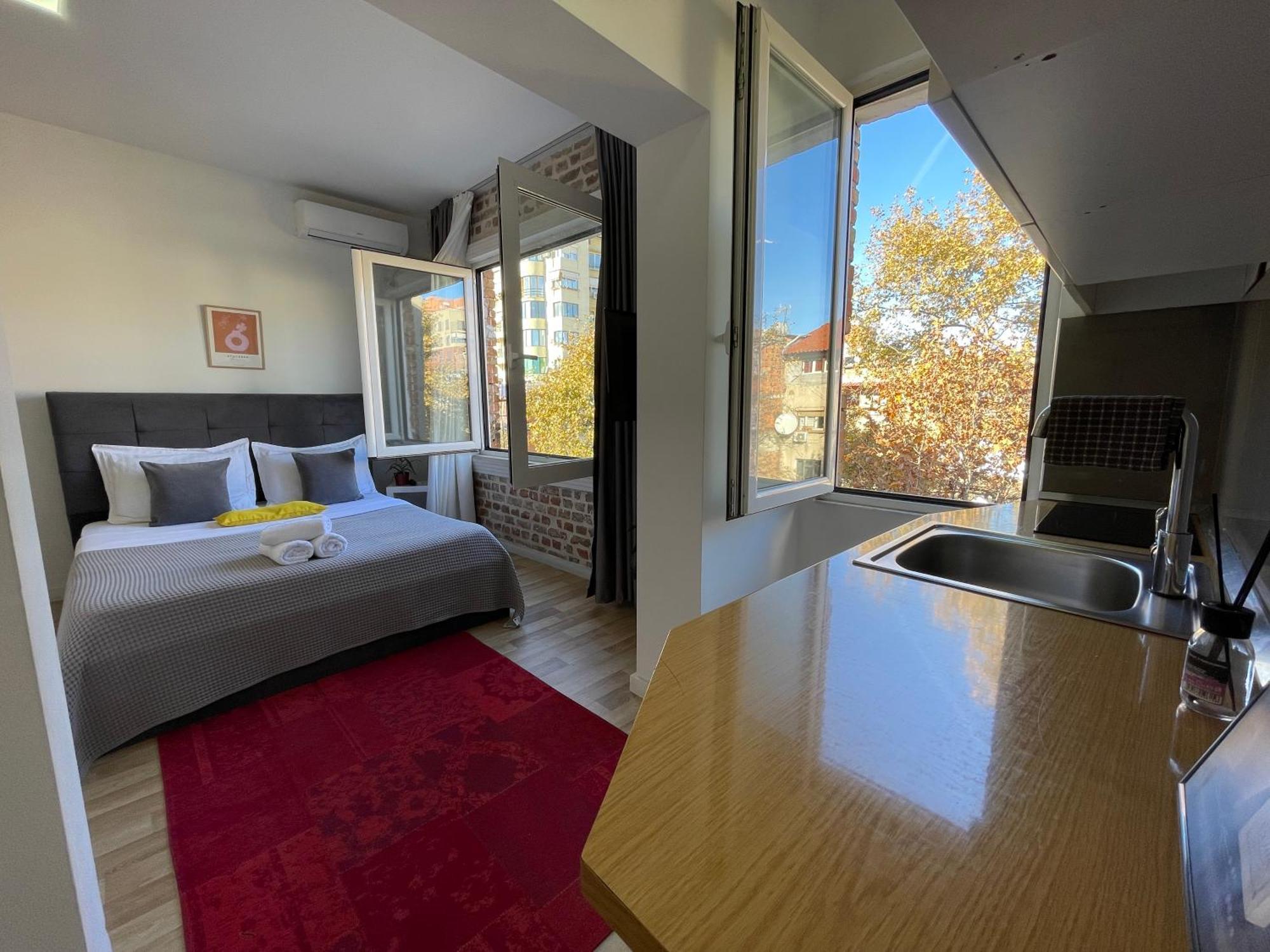 Bricks Studio Apartments ティラナ エクステリア 写真