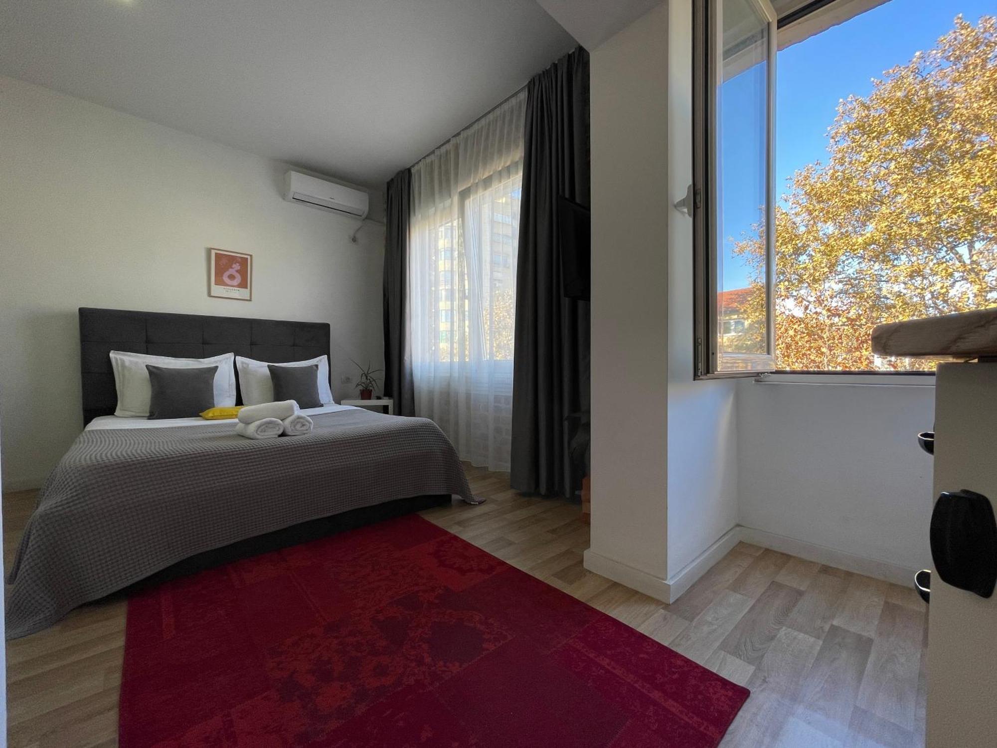 Bricks Studio Apartments ティラナ エクステリア 写真
