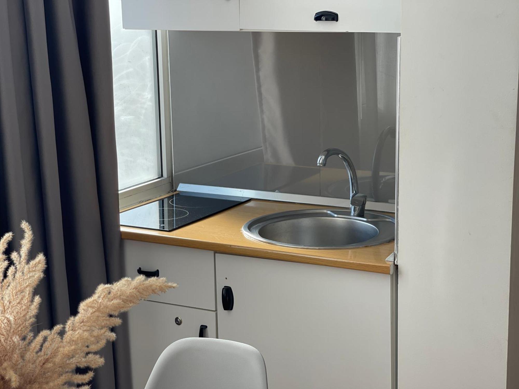 Bricks Studio Apartments ティラナ エクステリア 写真