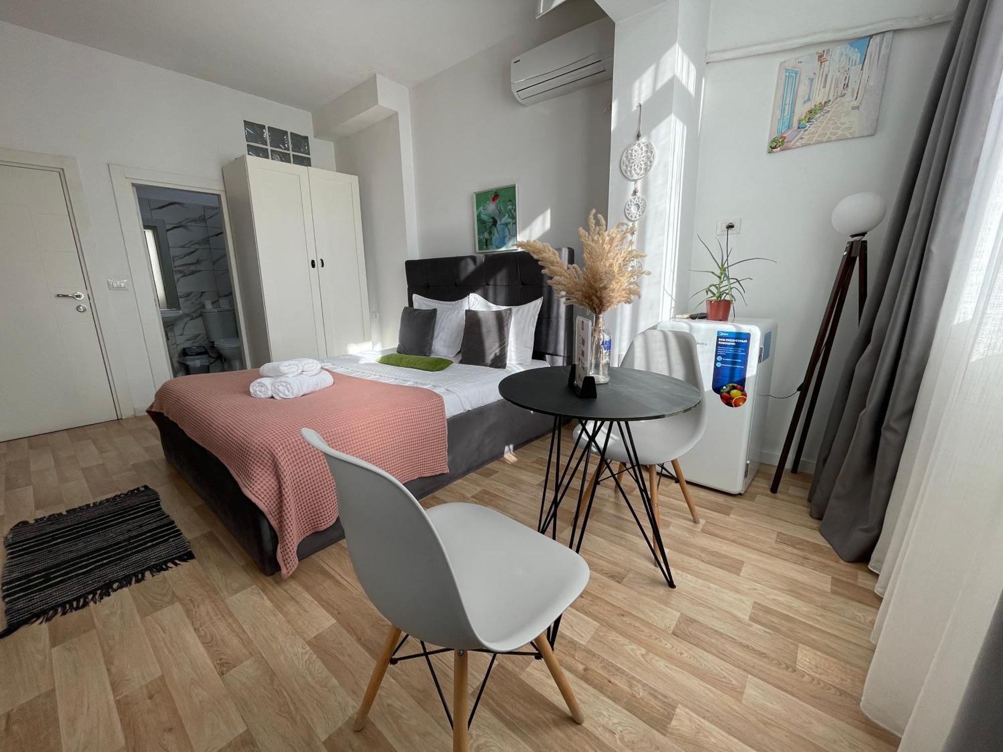 Bricks Studio Apartments ティラナ エクステリア 写真